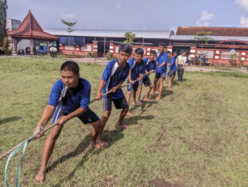 Class Meeting, Lestarikan Permainan Tradisional